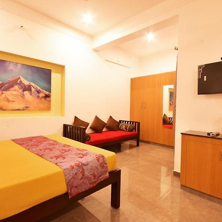 Bharathi Residhome Pondicherry Eksteriør bilde