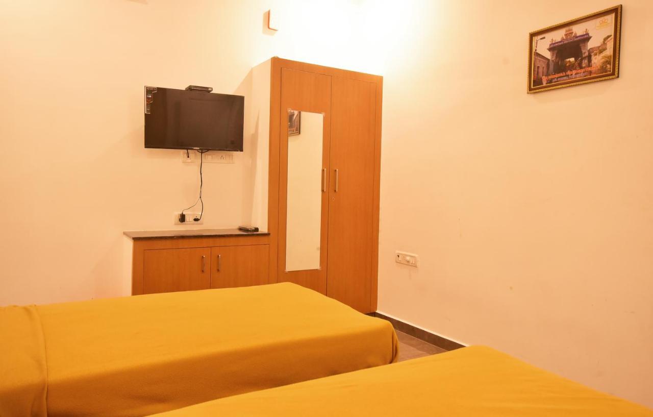 Bharathi Residhome Pondicherry Eksteriør bilde