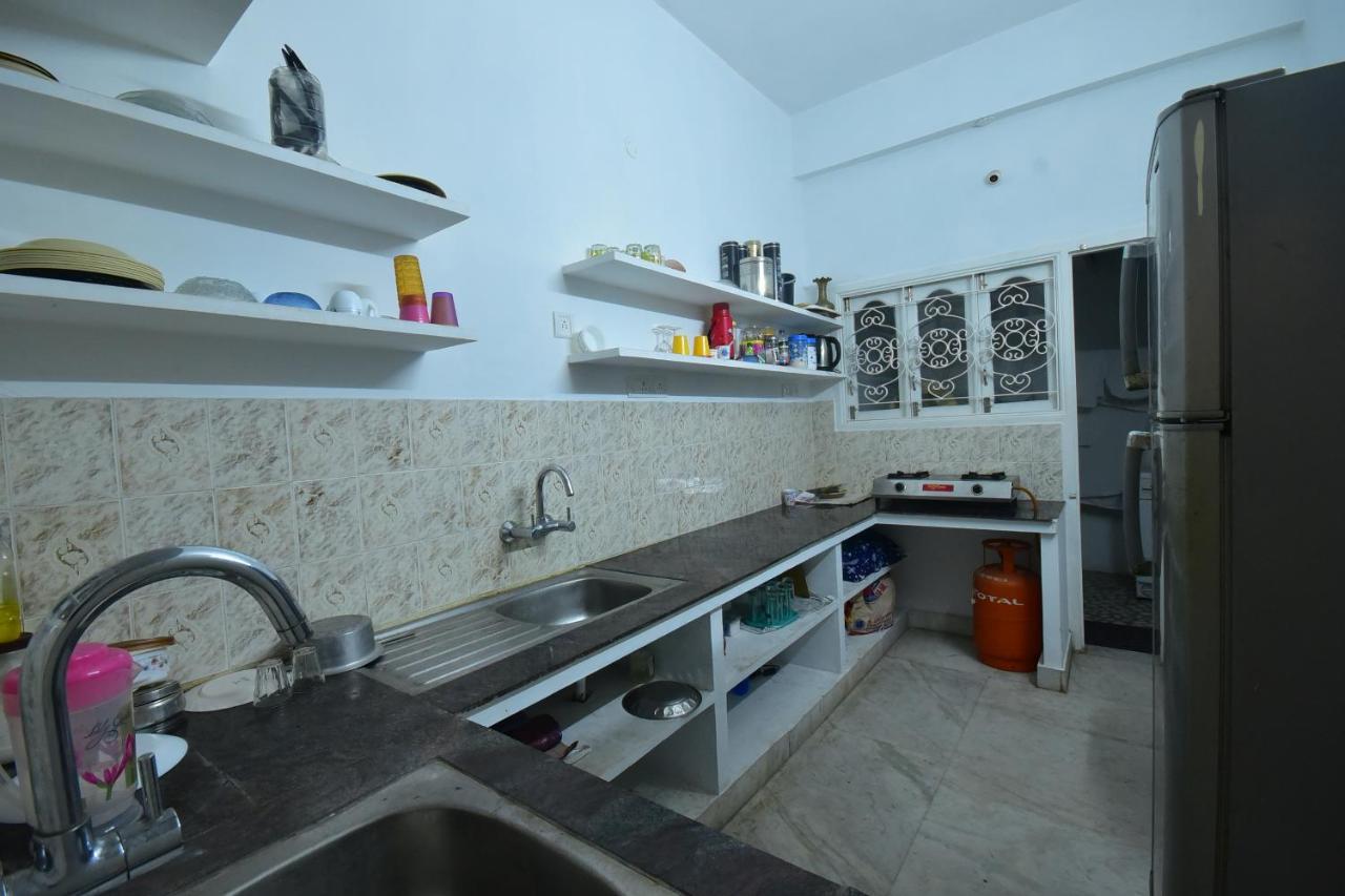 Bharathi Residhome Pondicherry Eksteriør bilde